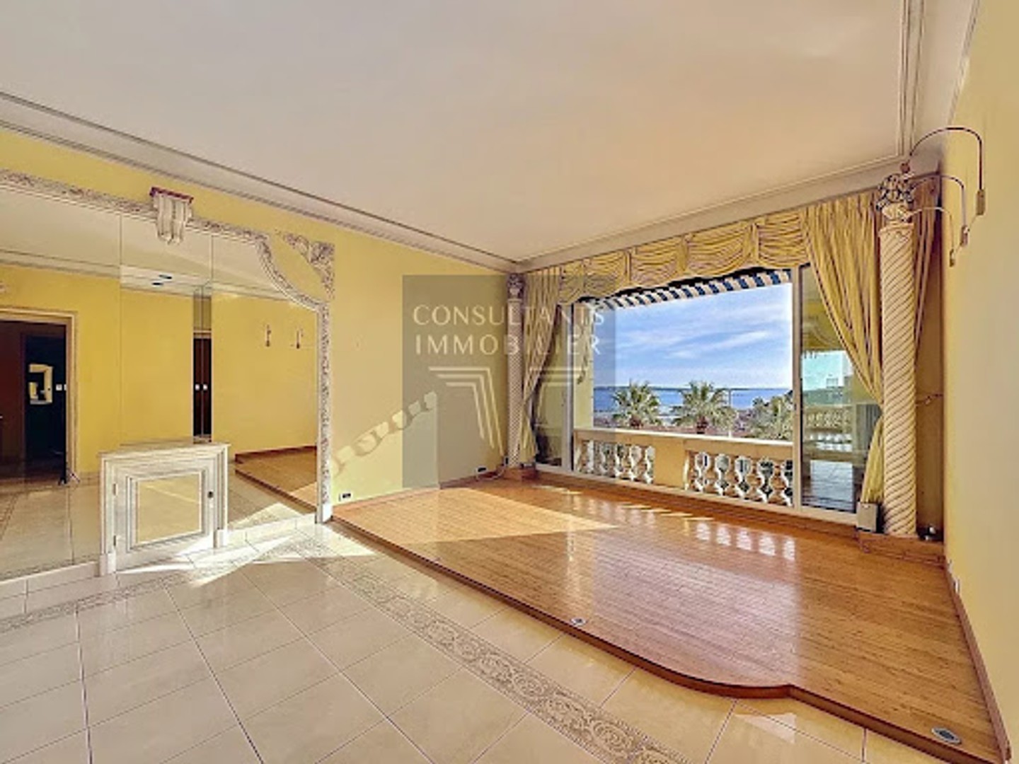 Appartement à vendre - 2 pièces - 61m2 - Cannes (06400)
