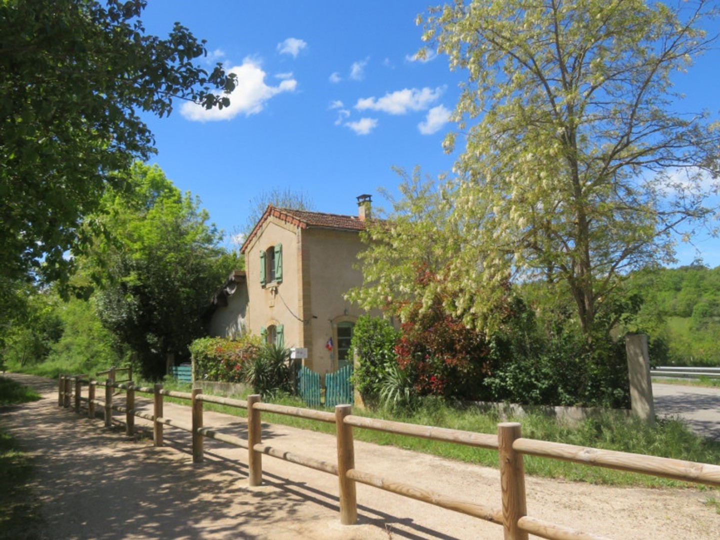 Maison à vendre - 7 pièces - 77m2 - Sainte-Colombe-Su... (11230)
