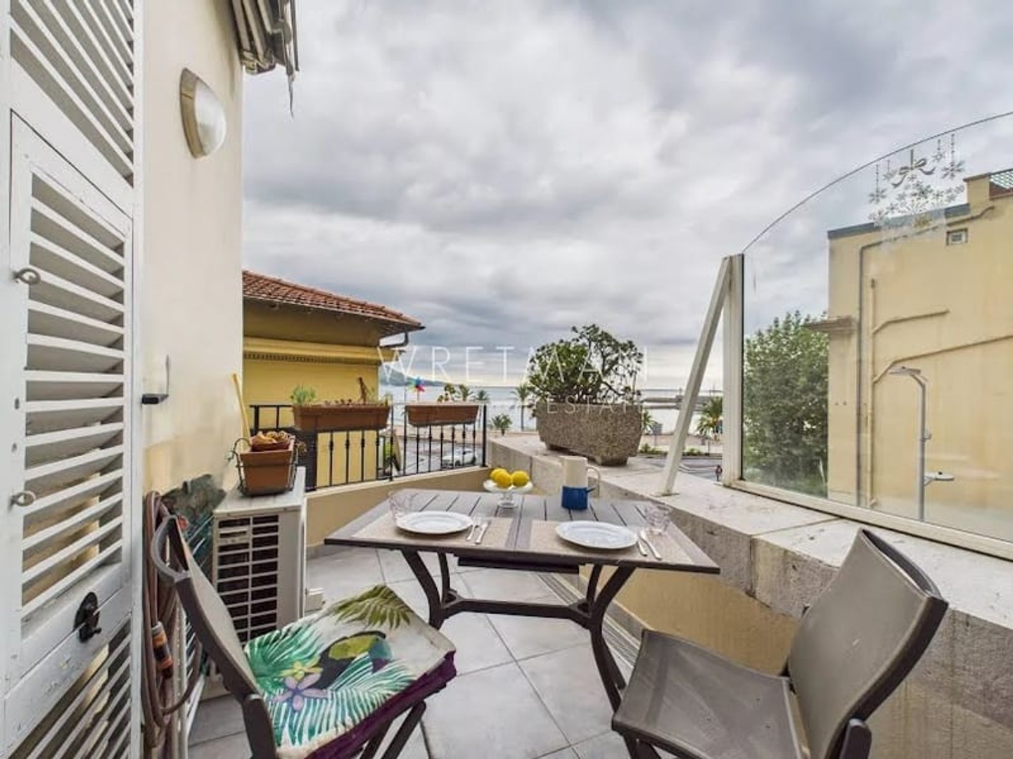 Appartement à vendre - 3 pièces - 70m2 - Menton (06500)