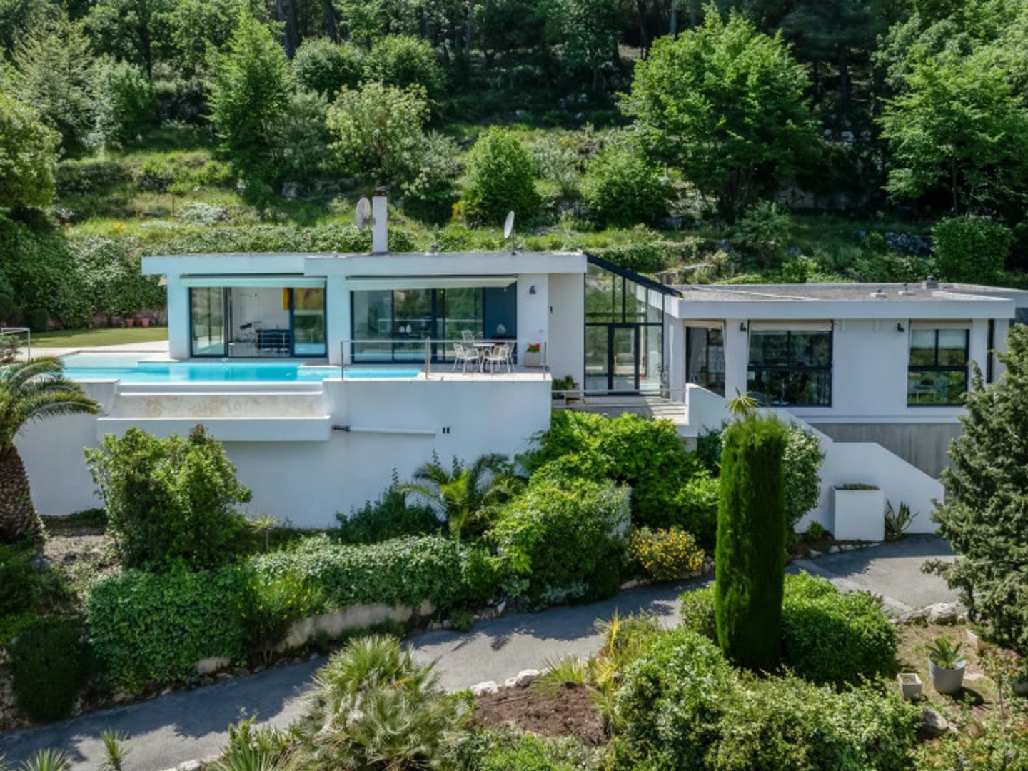 Maison à vendre - 5 pièces - 160m2 - Le Rouret (06650)