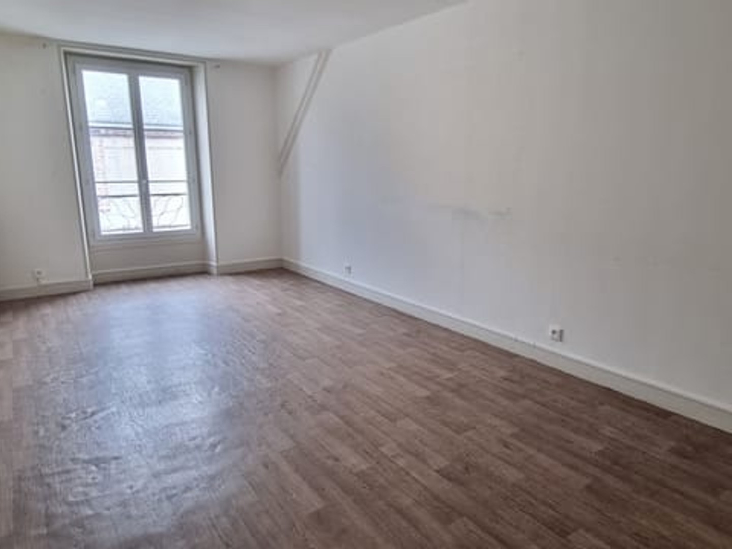 Immeuble à vendre - 7 pièces - 202m2 - Châteaudun (28200)
