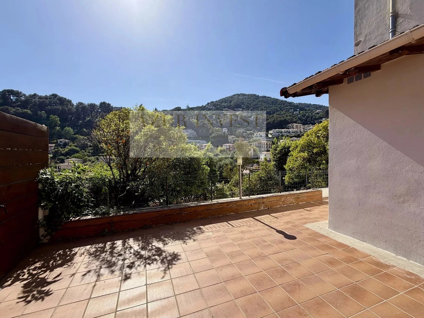 Appartement à vendre - 2 pièces - 43m2 - Roquebrune-Cap-Ma... (06190)