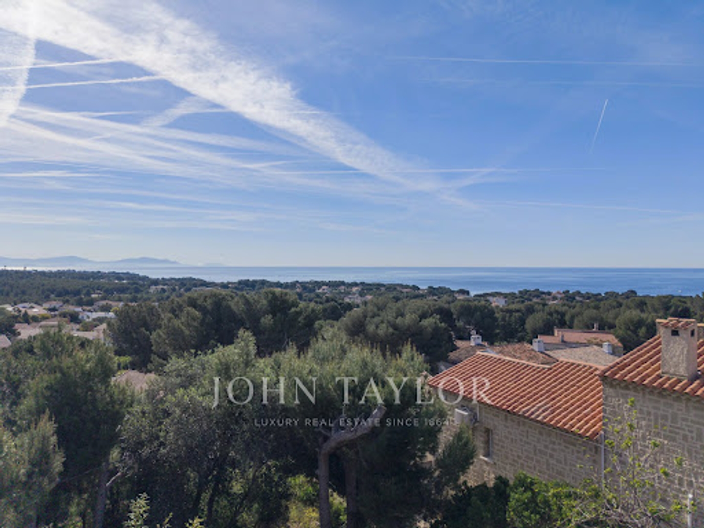 Maison 8 pièces 240 m²