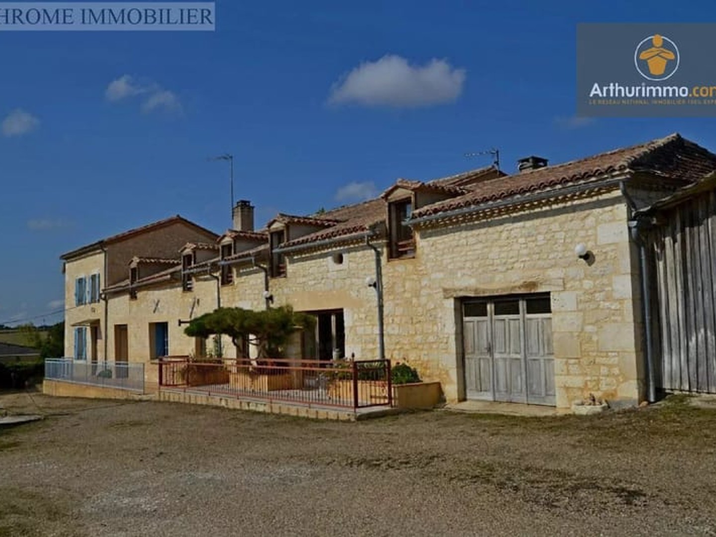 Maison à vendre - 11 pièces - 305m2 - Duras (47120)