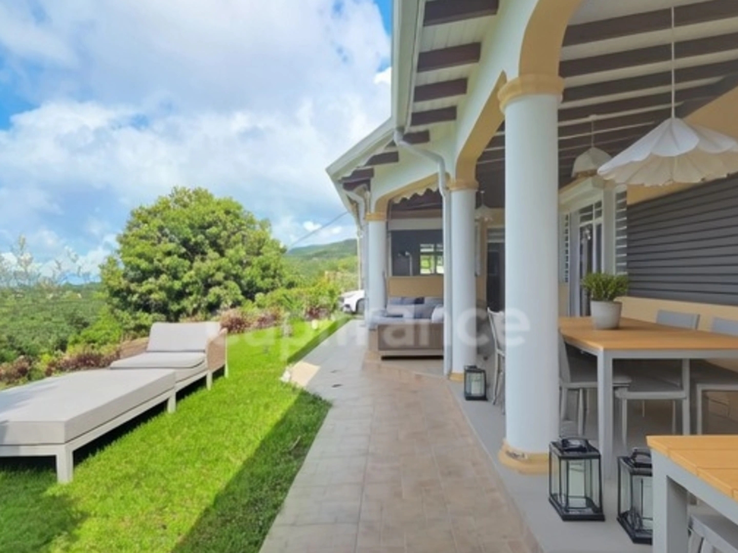 Maison à vendre - 7 pièces - 157m2 - Vieux-Habitants (97119)
