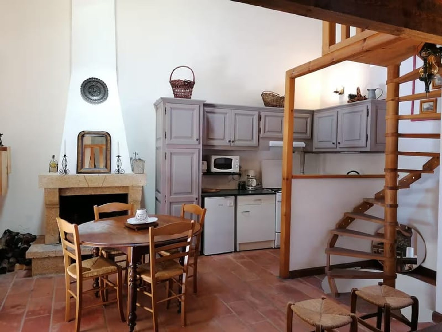 Maison à vendre - 5 pièces - 73m2 - Allègre-Les-Fumades (30500)