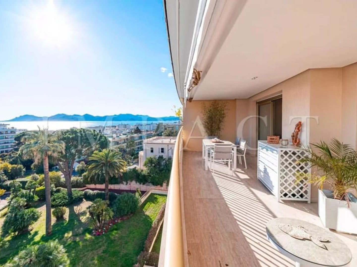 Appartement à vendre - 4 pièces - 103m2 - Cannes (06400)