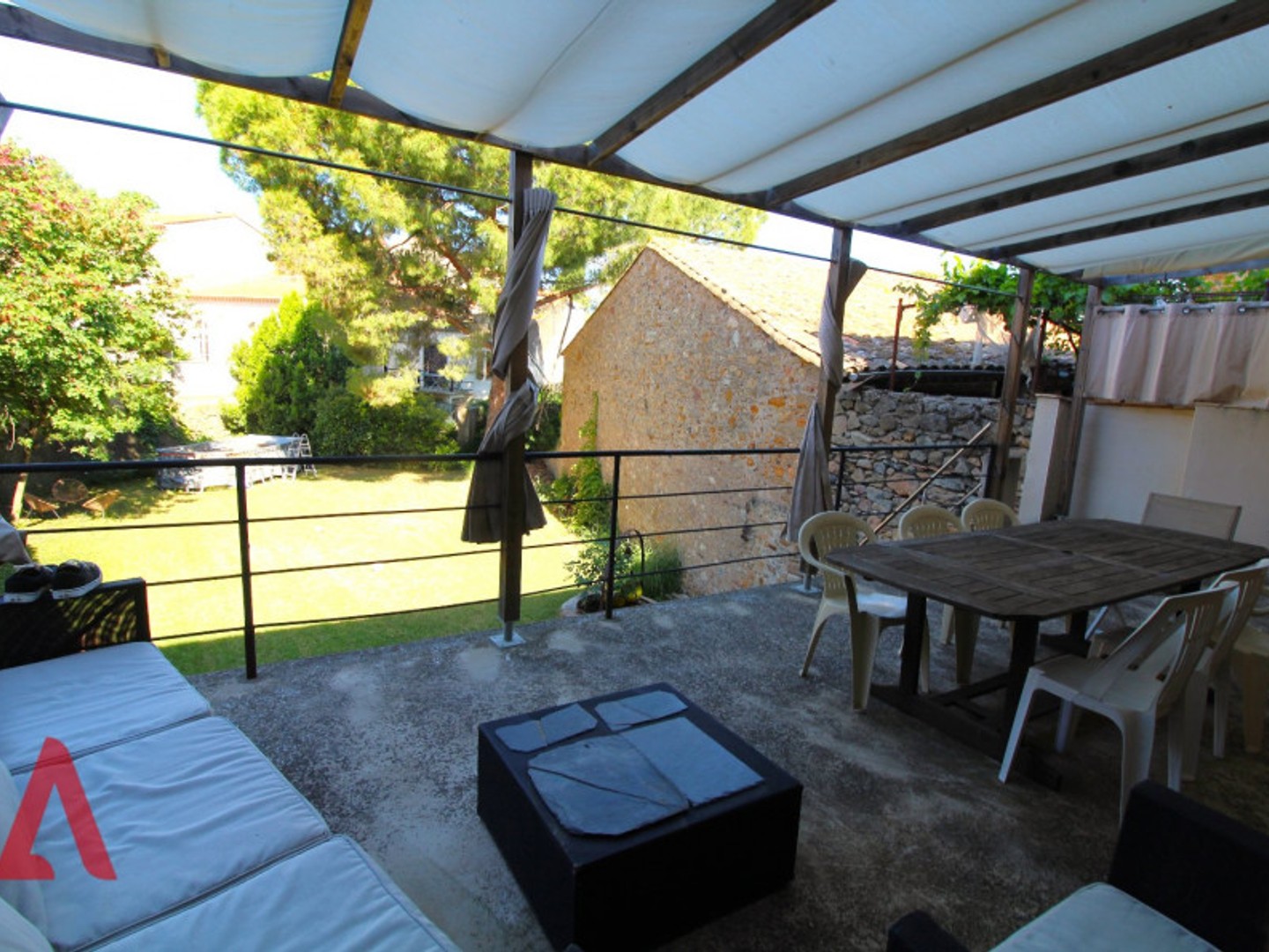 Maison à vendre - 8 pièces - 205m2 - Gabian (34320)