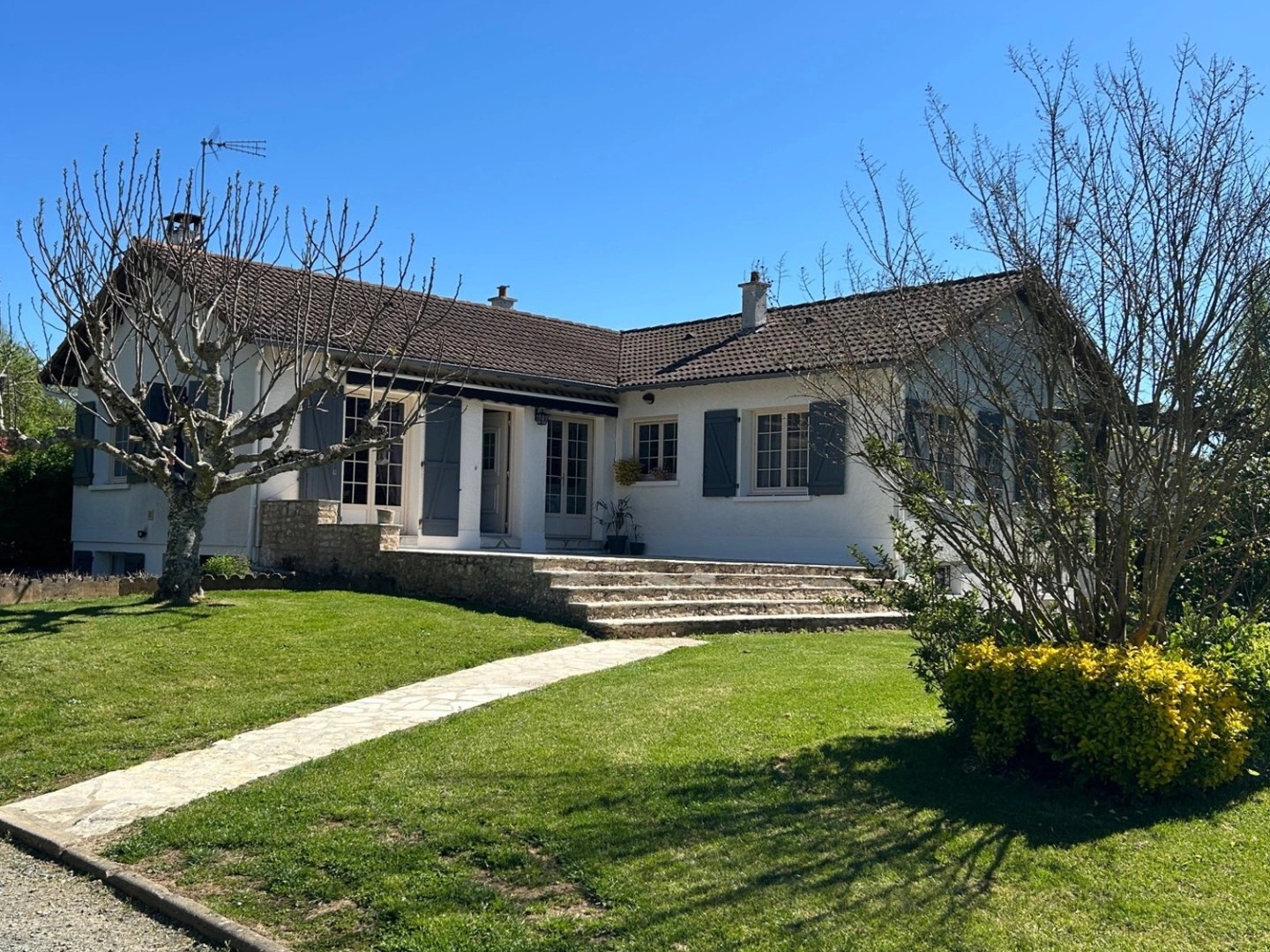 Maison à vendre - 6 pièces - 127m2 - Saivres (79400)
