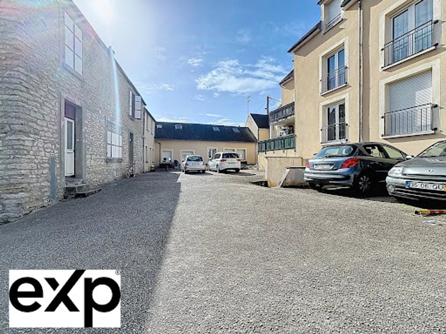 Maison à vendre - 875m2 - Mantes-La-Ville (78711)