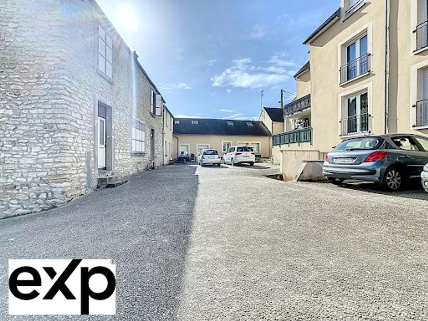 Maison à vendre - 875m2 - Mantes-La-Ville (78711)