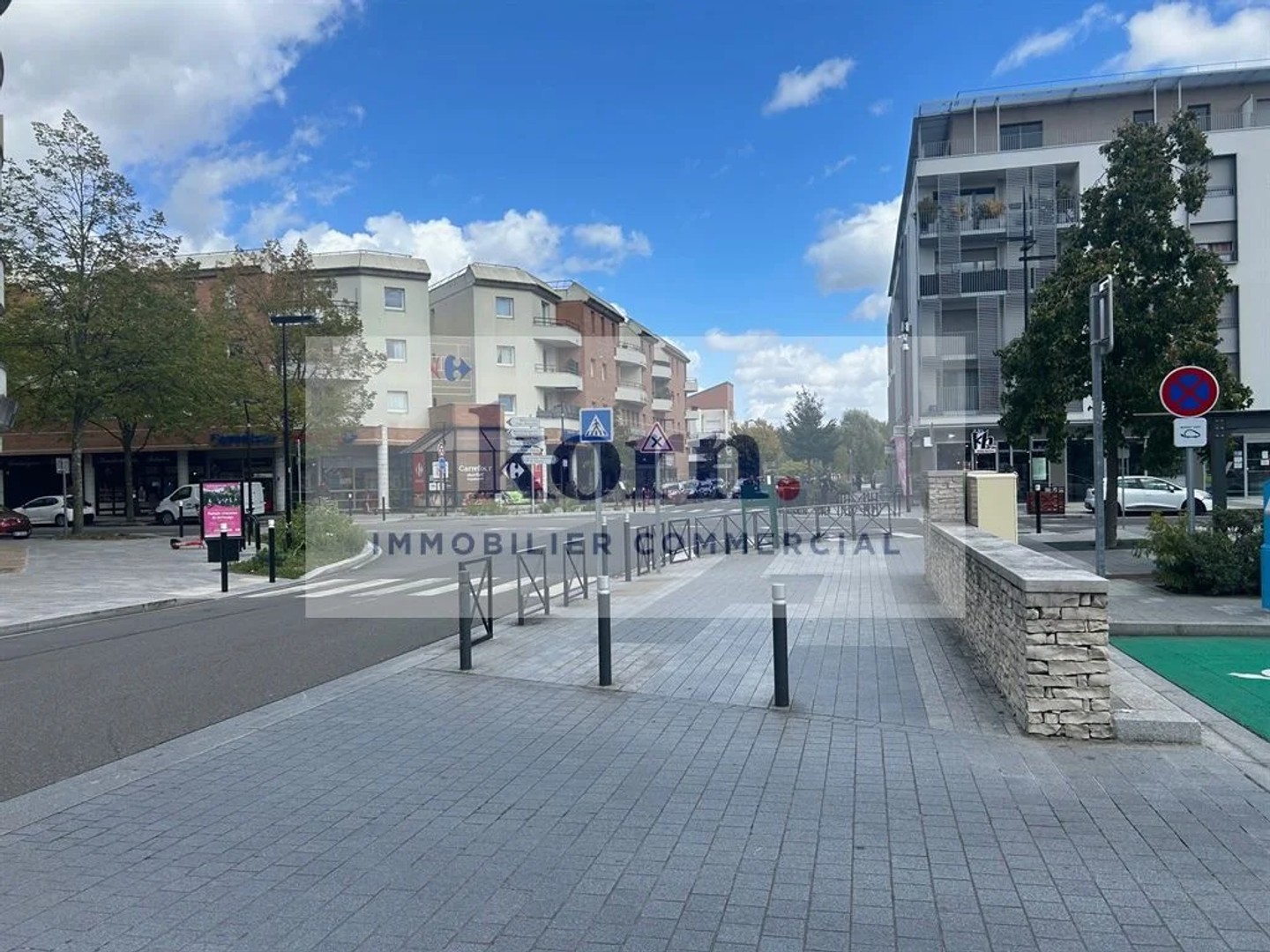 Locaux à vendre - 195m2 - Guyancourt (78280)