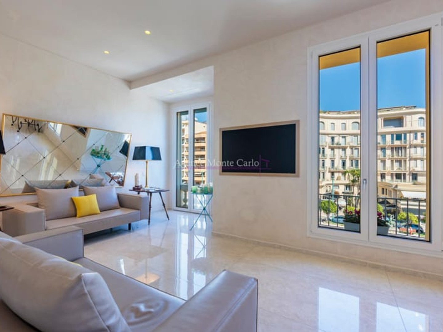 Appartement à vendre - 4 pièces - 131m2 - Menton (06500)