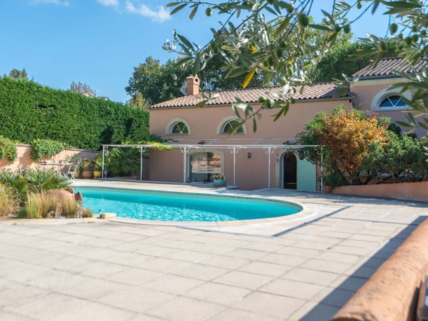 Maison à vendre - 9 pièces - 339m2 - Carignan-De-Bordeaux (33360)
