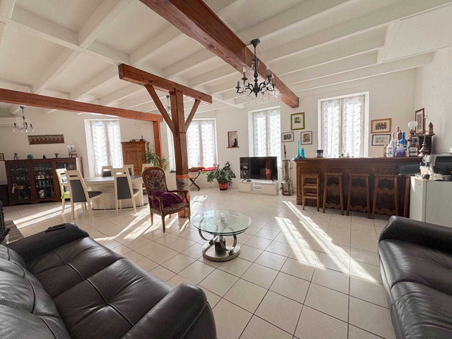 Maison à vendre - 6 pièces - 194m2 - Saujon (17600)
