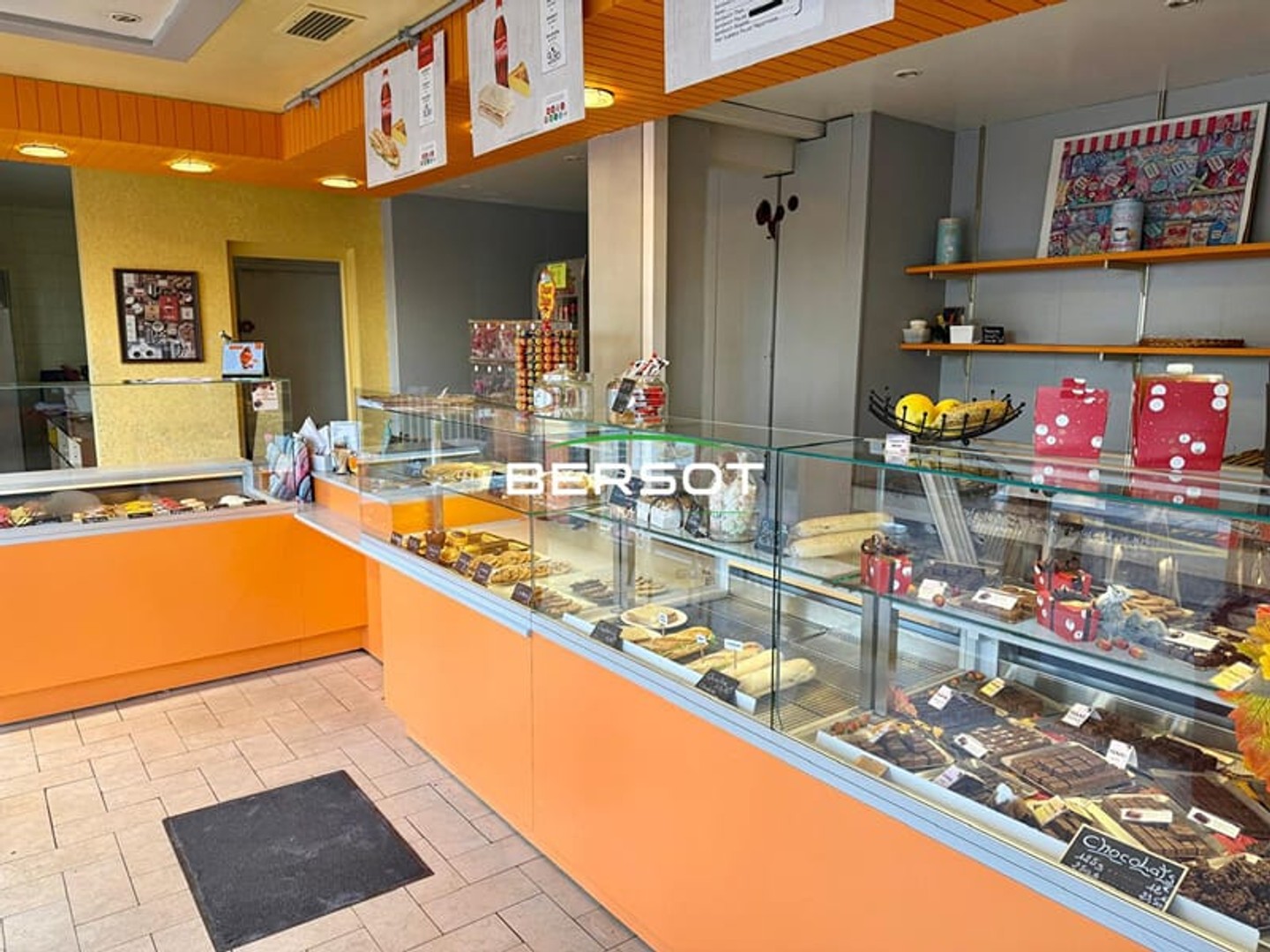 Magasin à vendre - 170m2 - Évian-Les-Bains (74500)