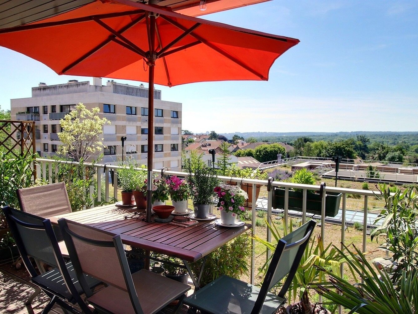 Appartement à vendre - 5 pièces - 110m2 - Garches (92380)