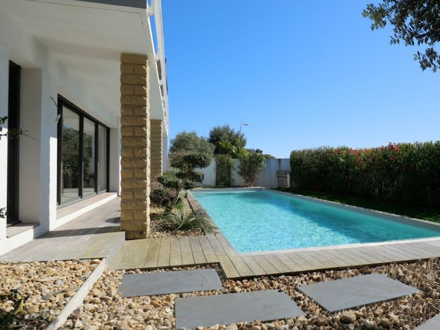 Maison à vendre - 6 pièces - 195m2 - Vaux-Sur-Mer (17640)