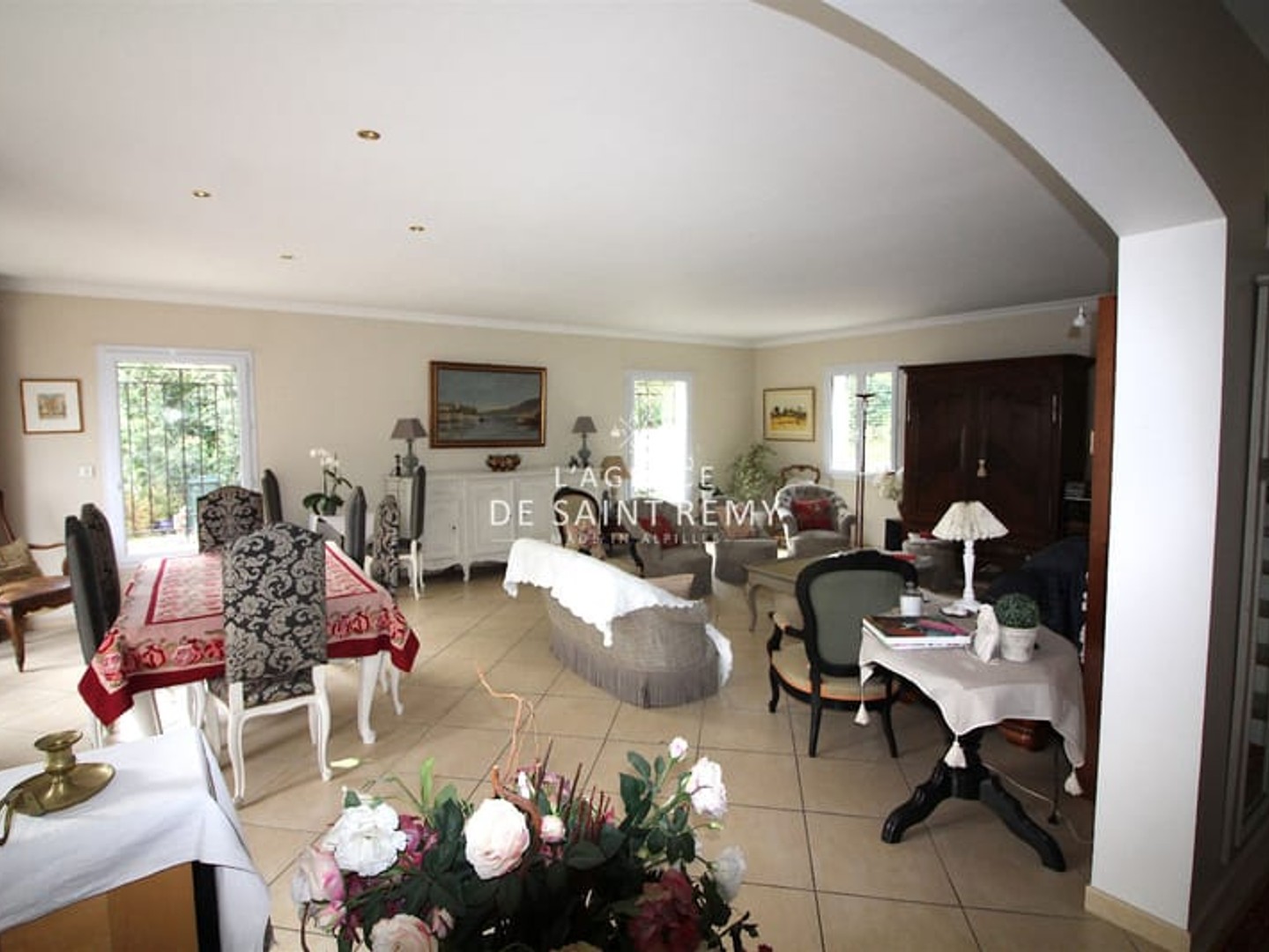 Maison à vendre - 6 pièces - 233m2 - Villeneuve-Lès-Av... (30400)