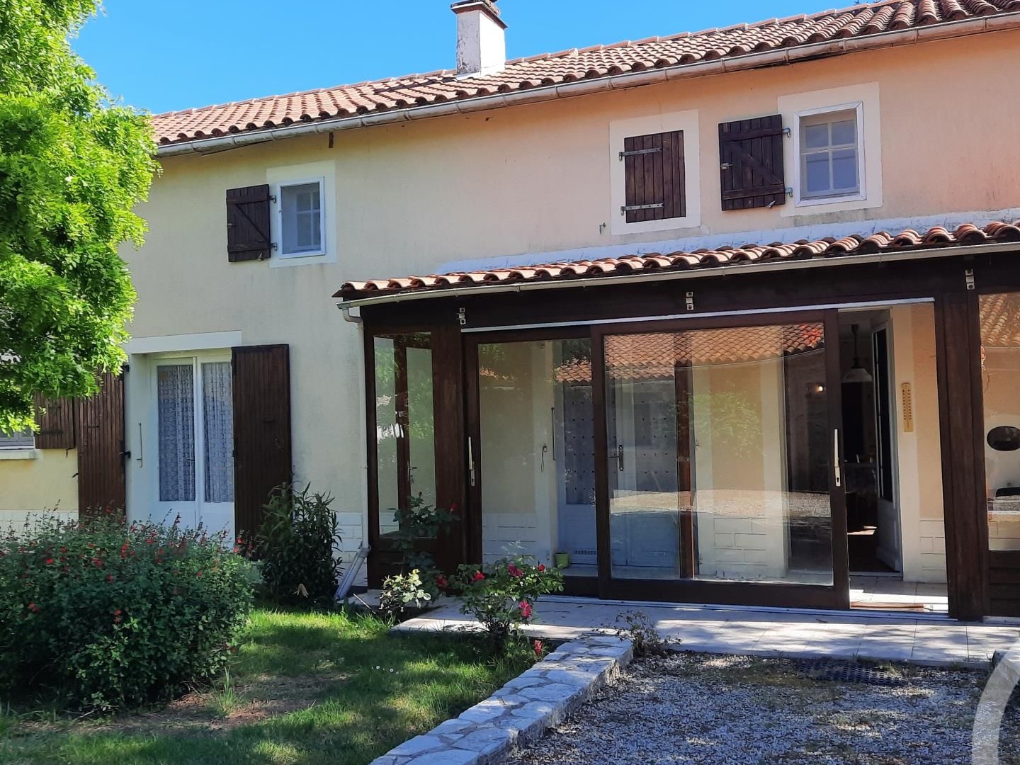 Maison à vendre - 7 pièces - 192m2 - Valdelaume (79110)