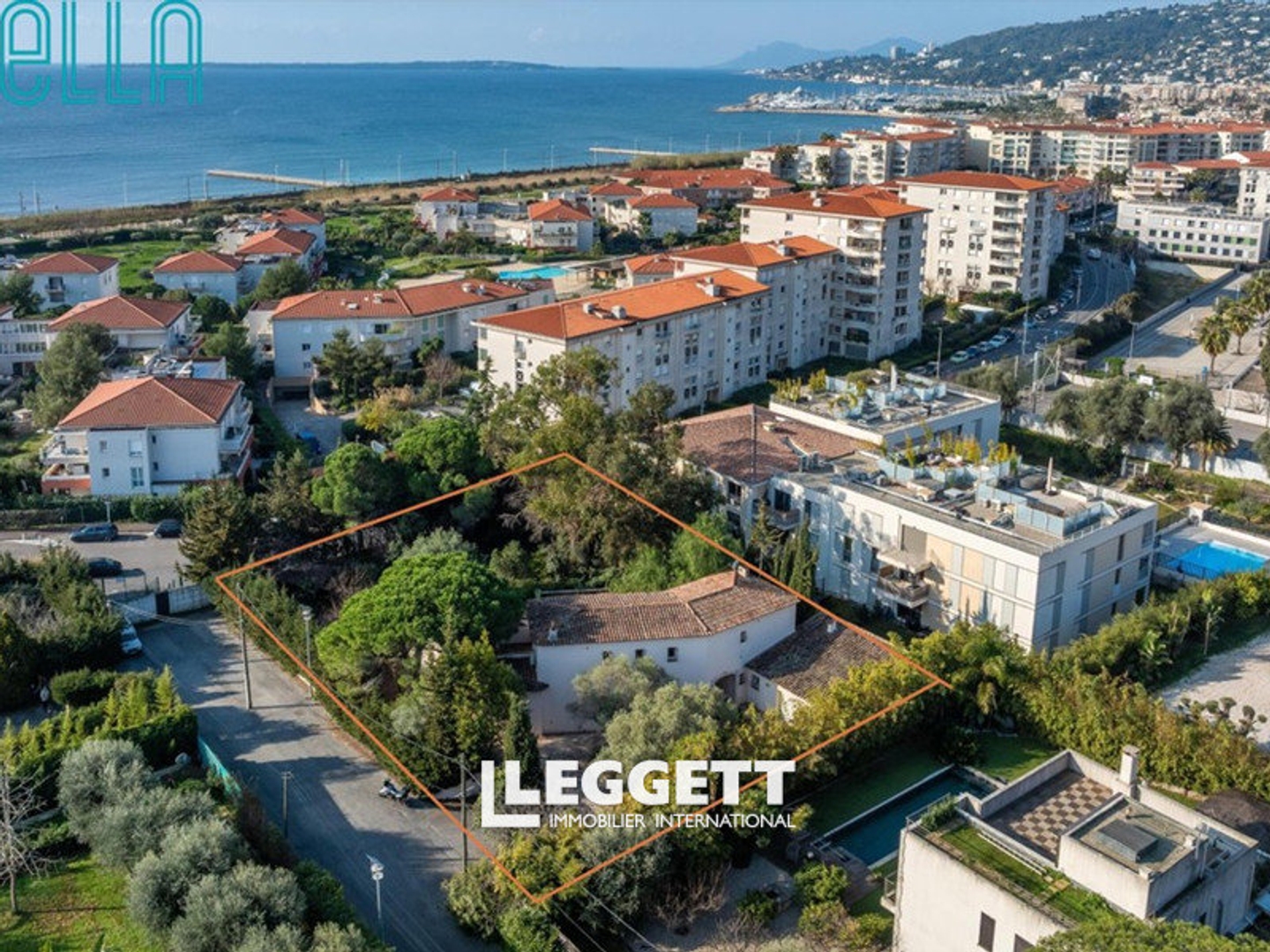 Appartement à vendre - 4 pièces - 99m2 - Antibes (06160)