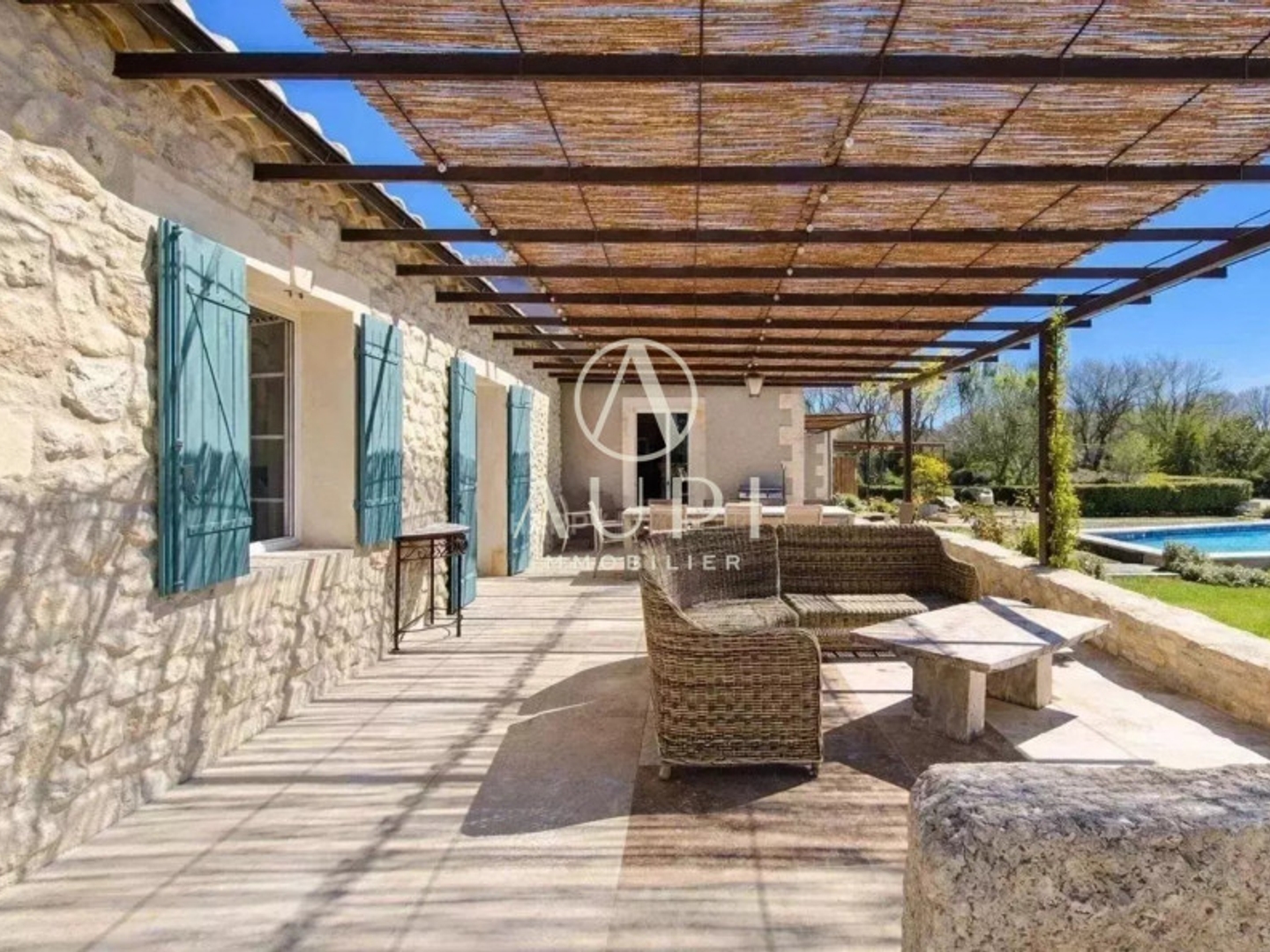 Maison 5 pièces 180 m²