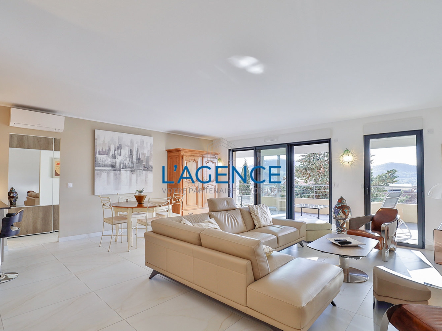 Appartement à vendre - 4 pièces - 110m2 - Hyères (83400)