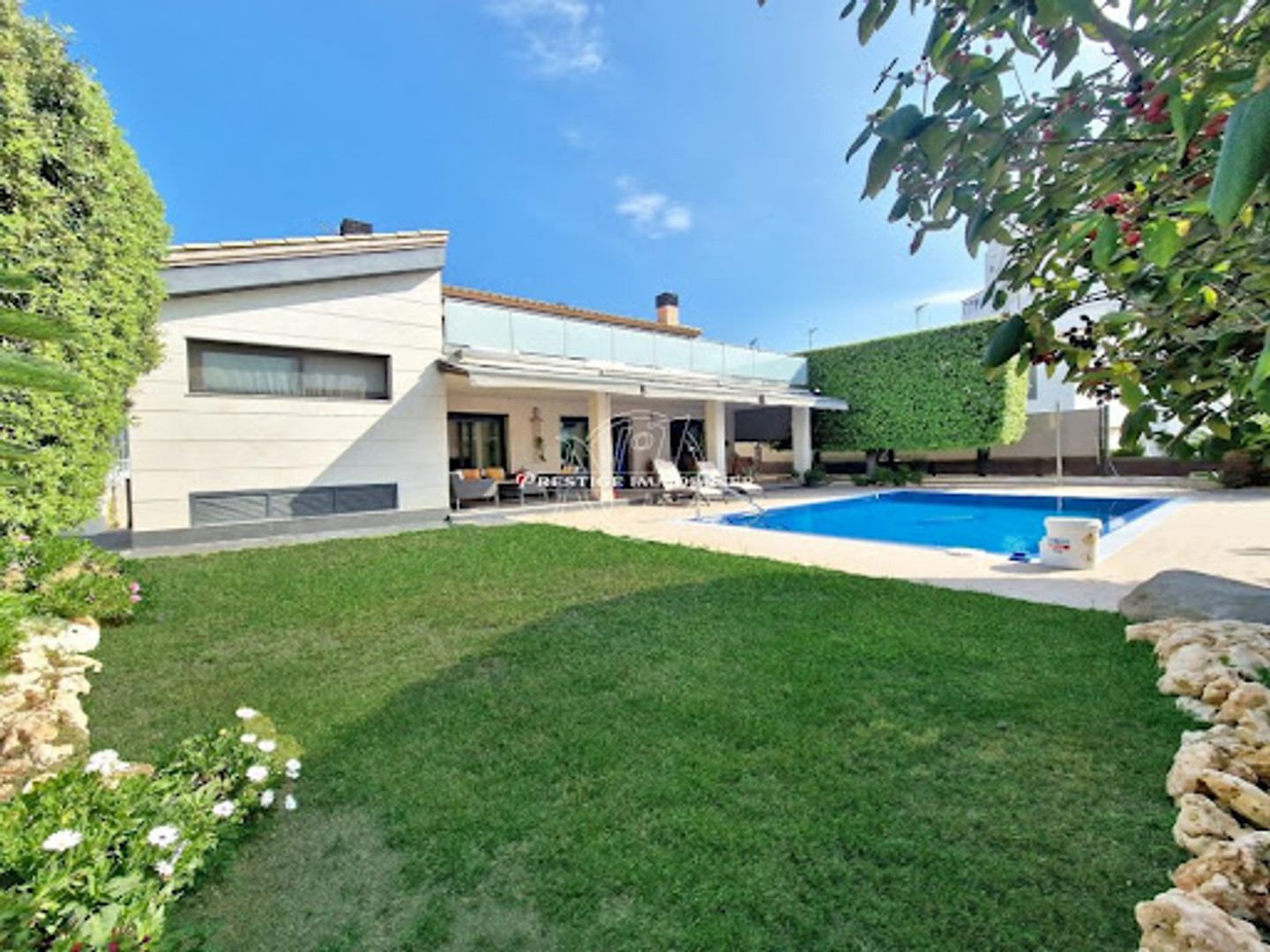 Villa 7 pièces 523 m²