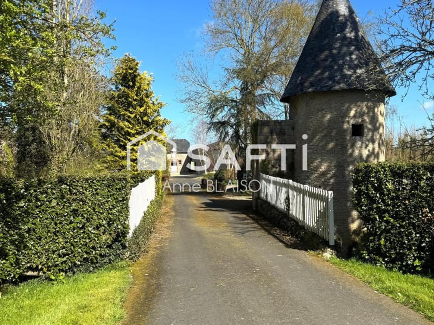 Maison à vendre - 16 pièces - 514m2 - Carentan-Les-Marais (50500)