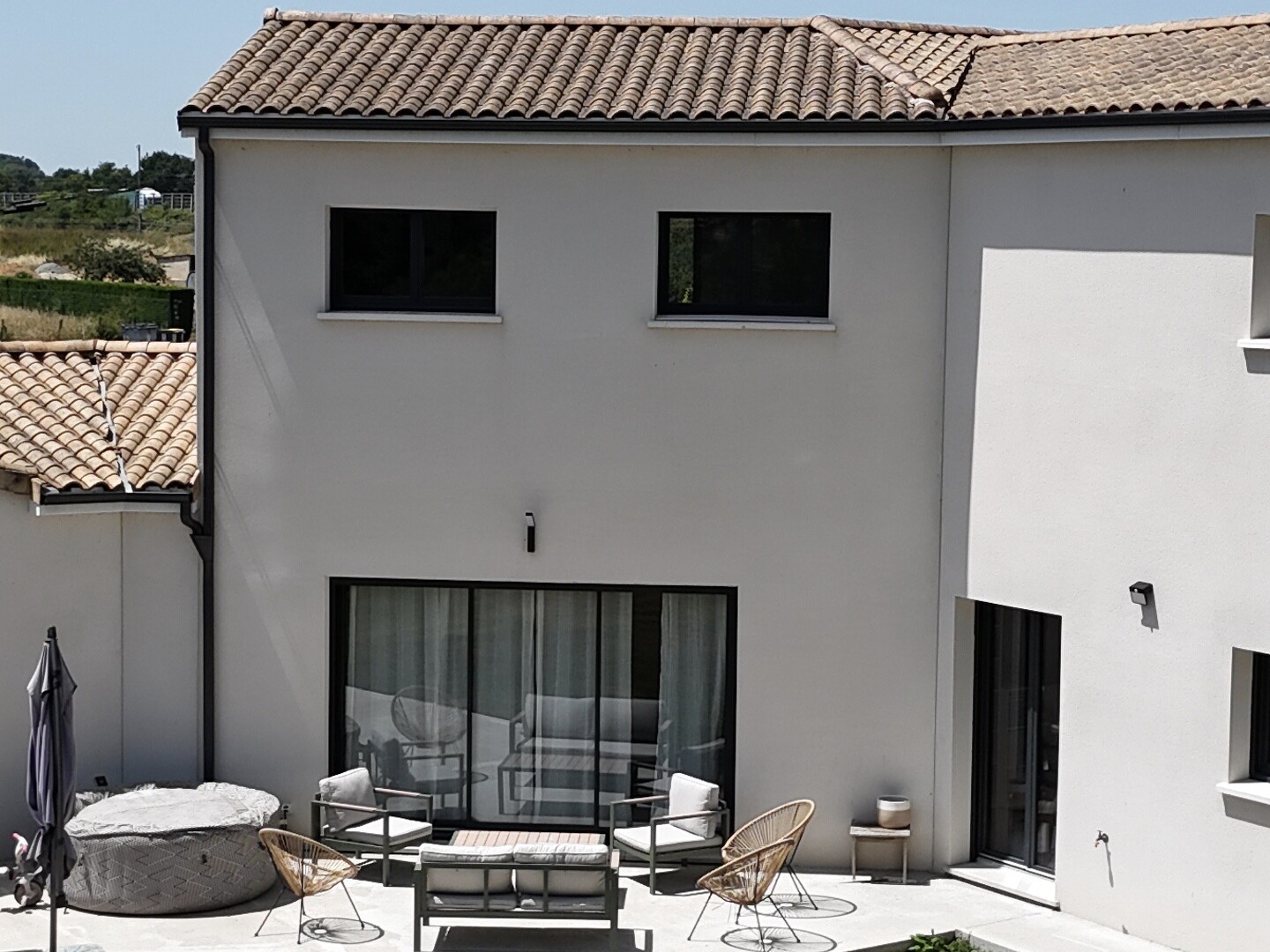 Maison à vendre - 7 pièces - 178m2 - Fontaine-Le-Comte (86240)