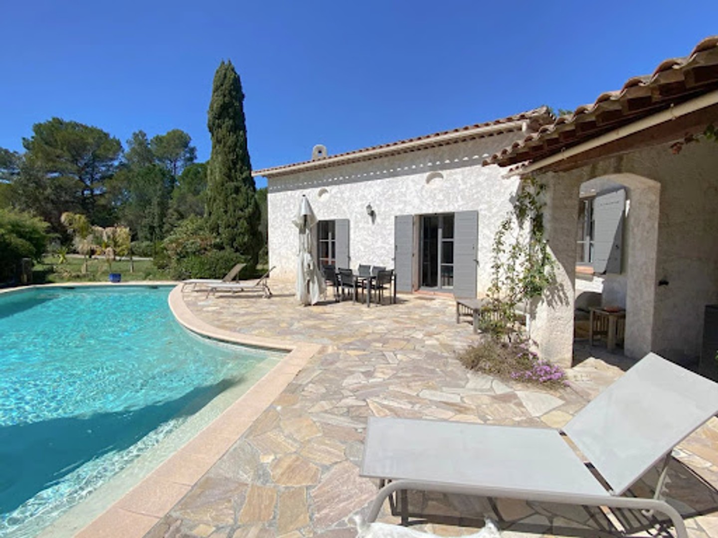 Villa 5 pièces 180 m²