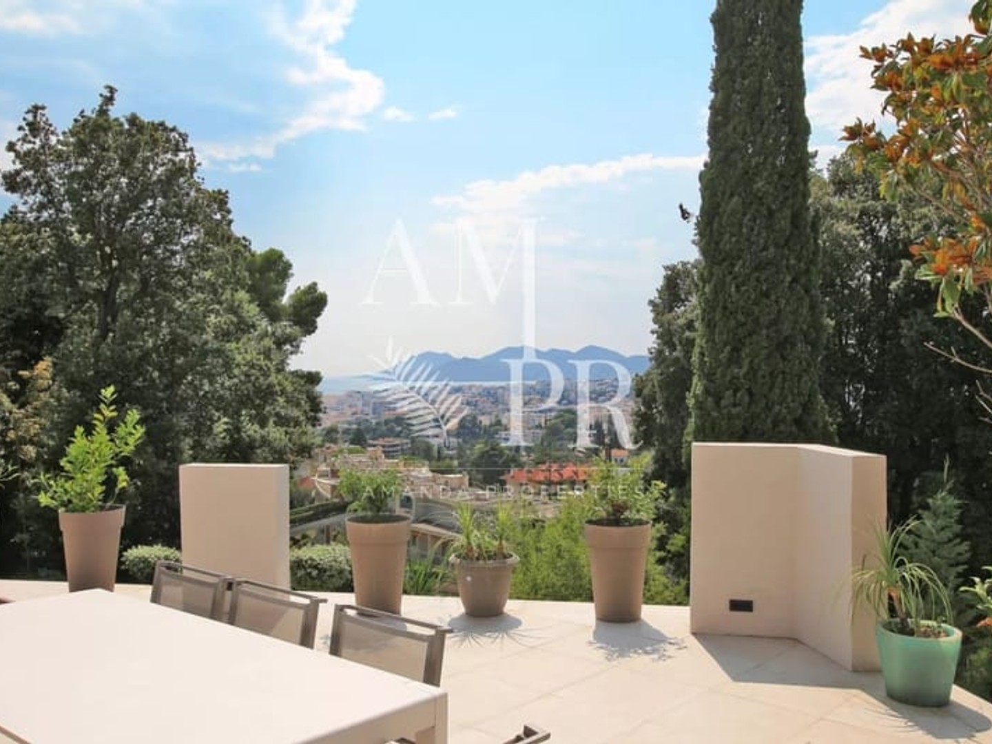 Maison à vendre - 7 pièces - 192m2 - Cannes (06400)
