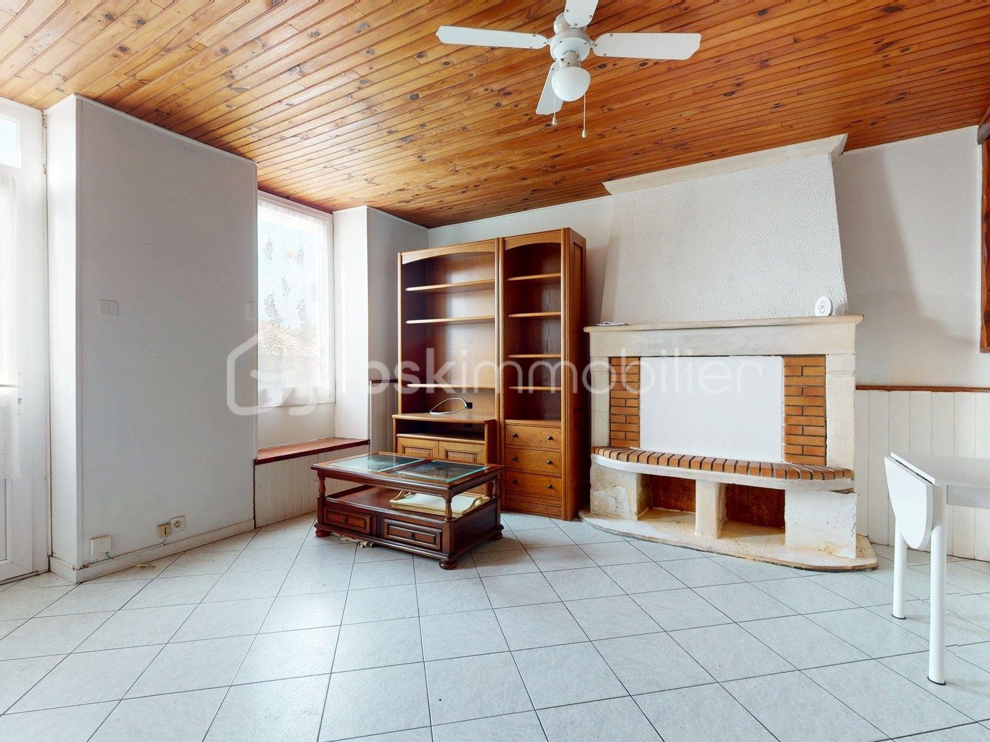 Maison à vendre - 2 pièces - 37m2 - Saint-Porchaire (17250)