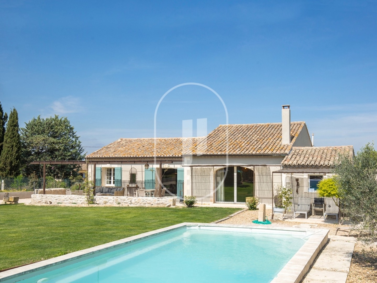 Maison à vendre - 4 pièces - 180m2 - Saint-Rémy-De-Pro... (13210)