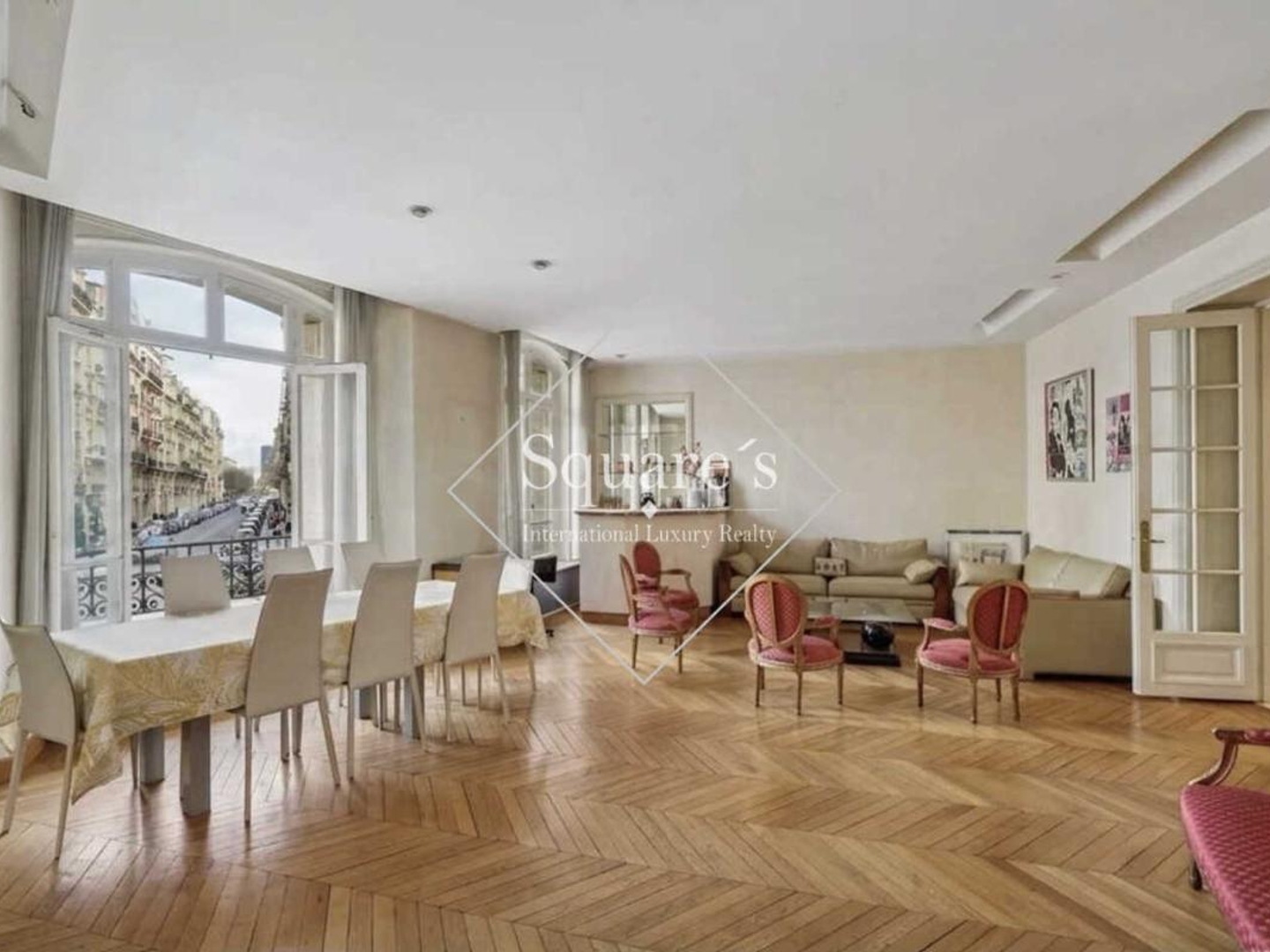 Appartement à vendre - 7 pièces - 210m2 - Paris 16e (75016)