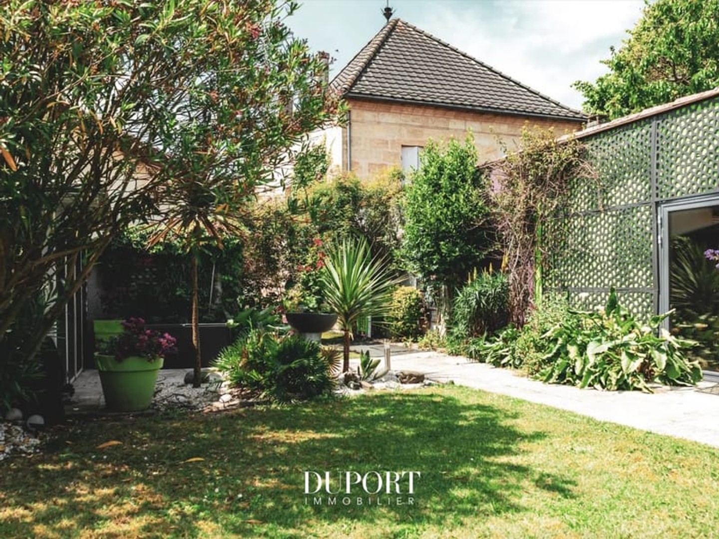 Maison à vendre - 8 pièces - 350m2 - Bordeaux (33100)