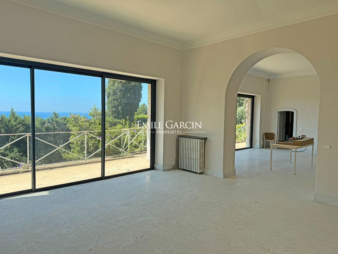 Maison à vendre - 12 pièces - 500m2 - Menton (06500)