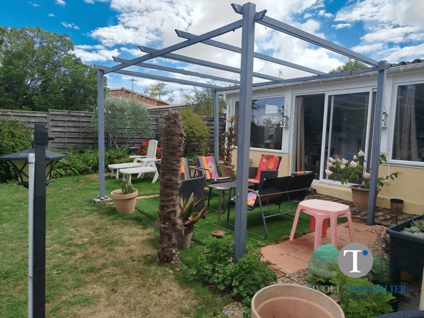 Maison à vendre - 3 pièces - 114m2 - Saint-Estèphe (33180)
