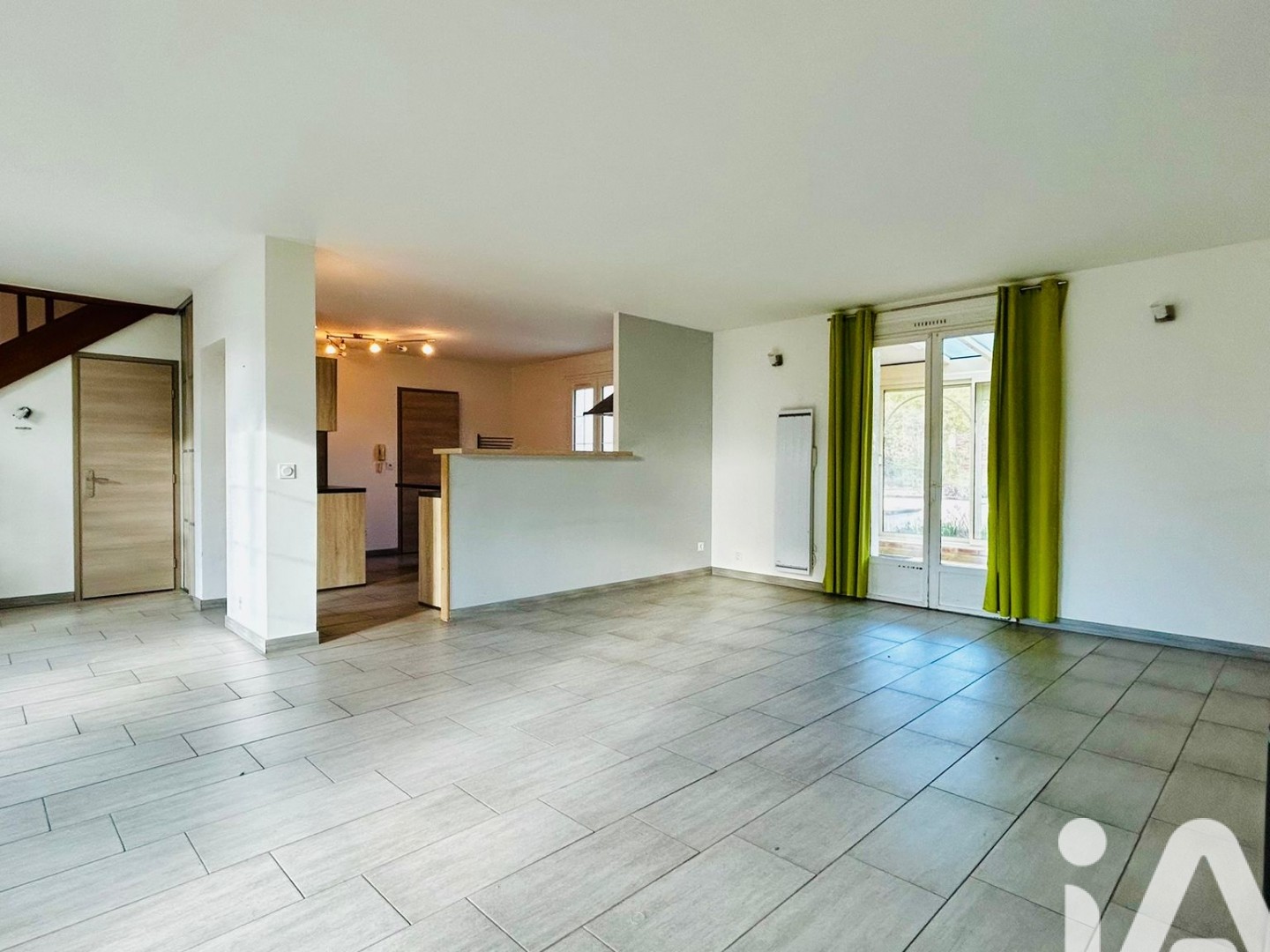 Maison à vendre - 9 pièces - 189m2 - Auvers-Saint-Georges (91580)