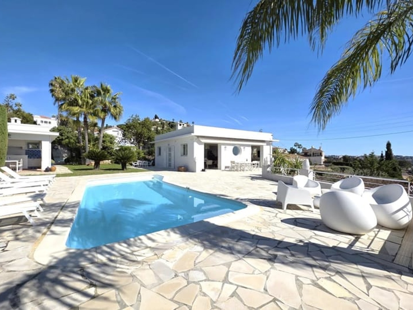 Maison à vendre - 6 pièces - 174m2 - Vallauris (06220)