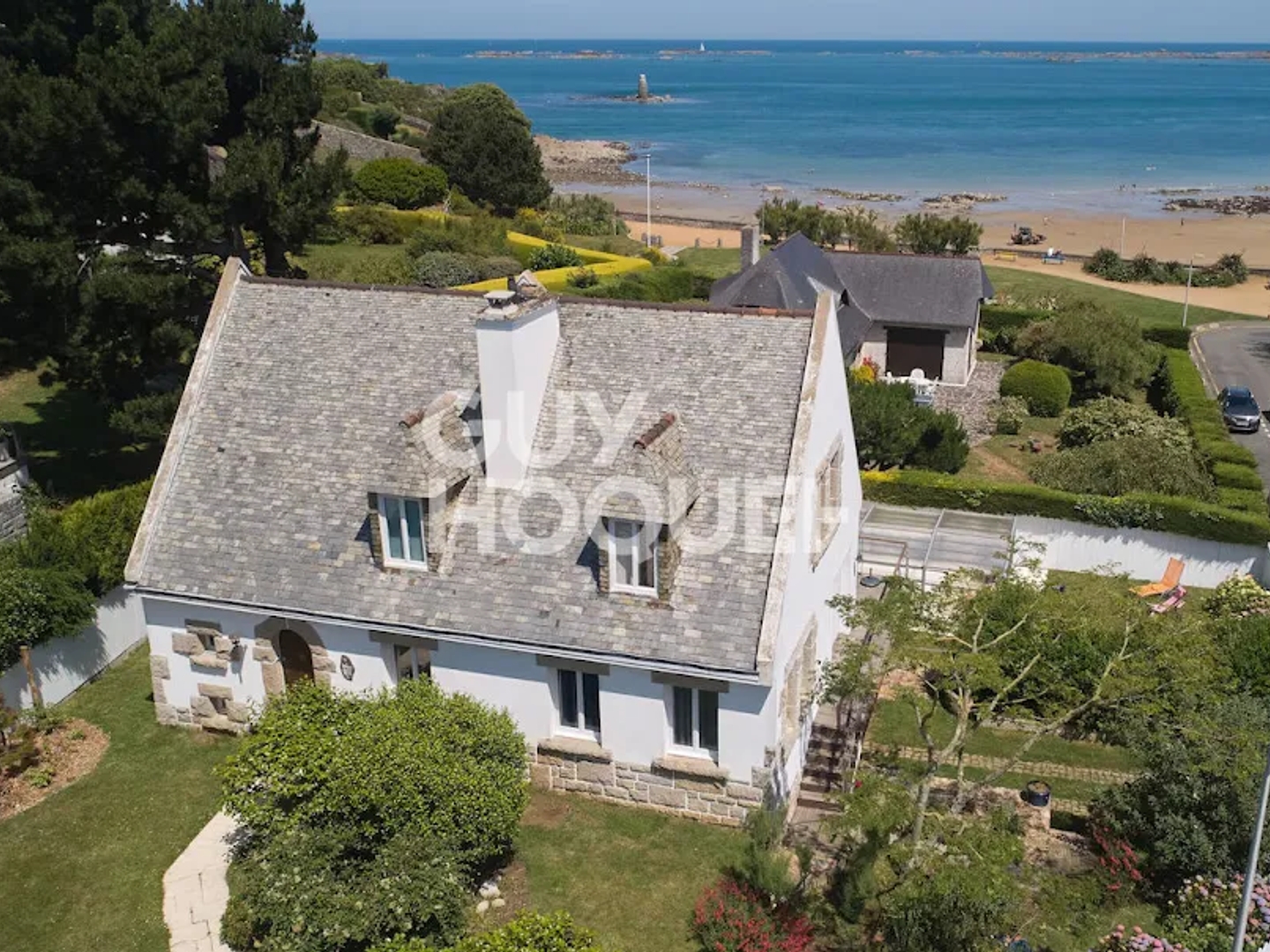 Maison 8 pièces 240 m²