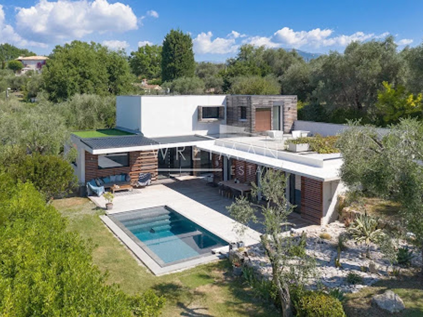 Maison 6 pièces 205 m²