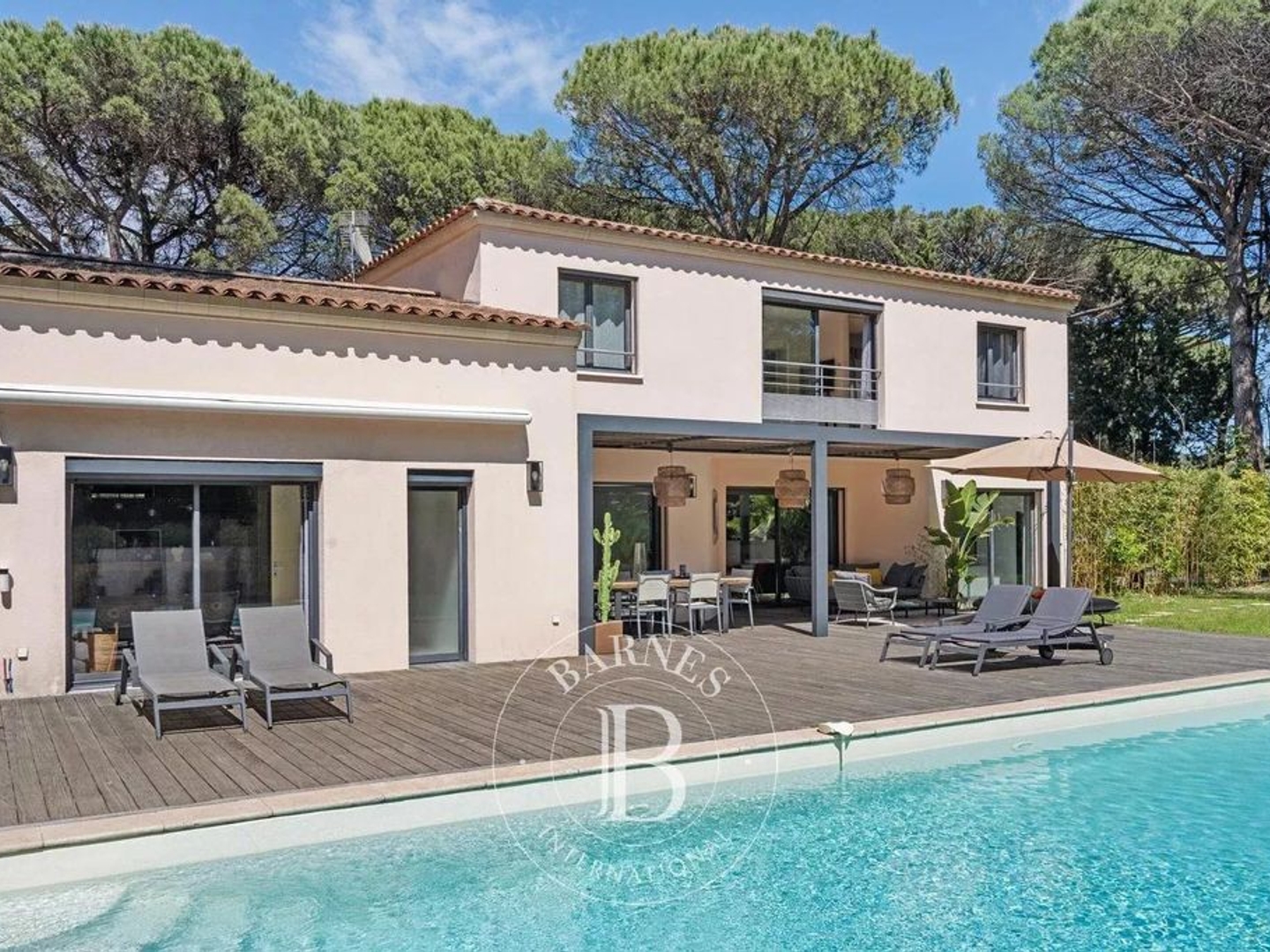 Maison à vendre - 6 pièces - 200m2 - Saint-Tropez (83990)