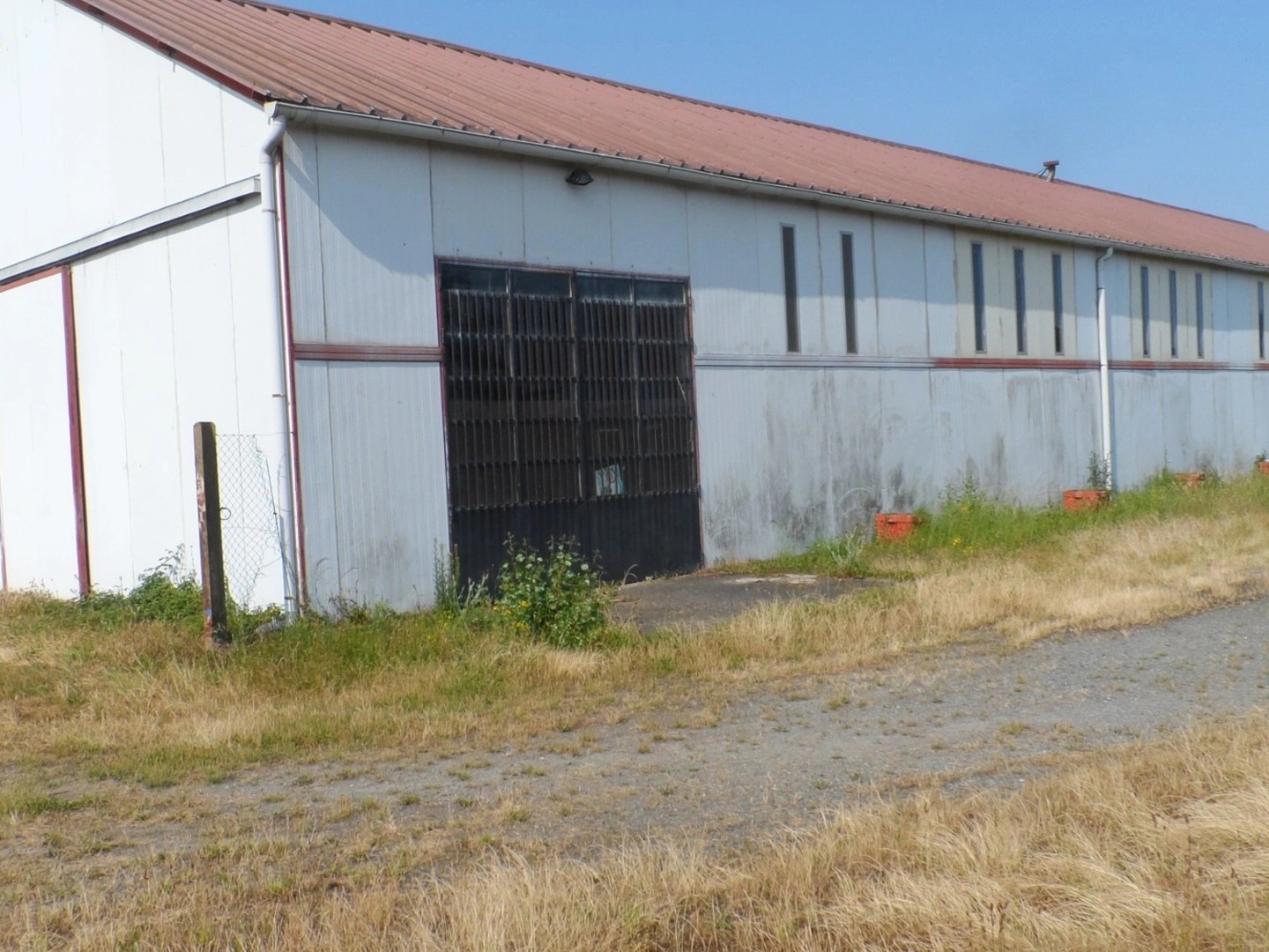 Magasin à vendre - 5 pièces - 520m2 - La Chapelaude (03380)