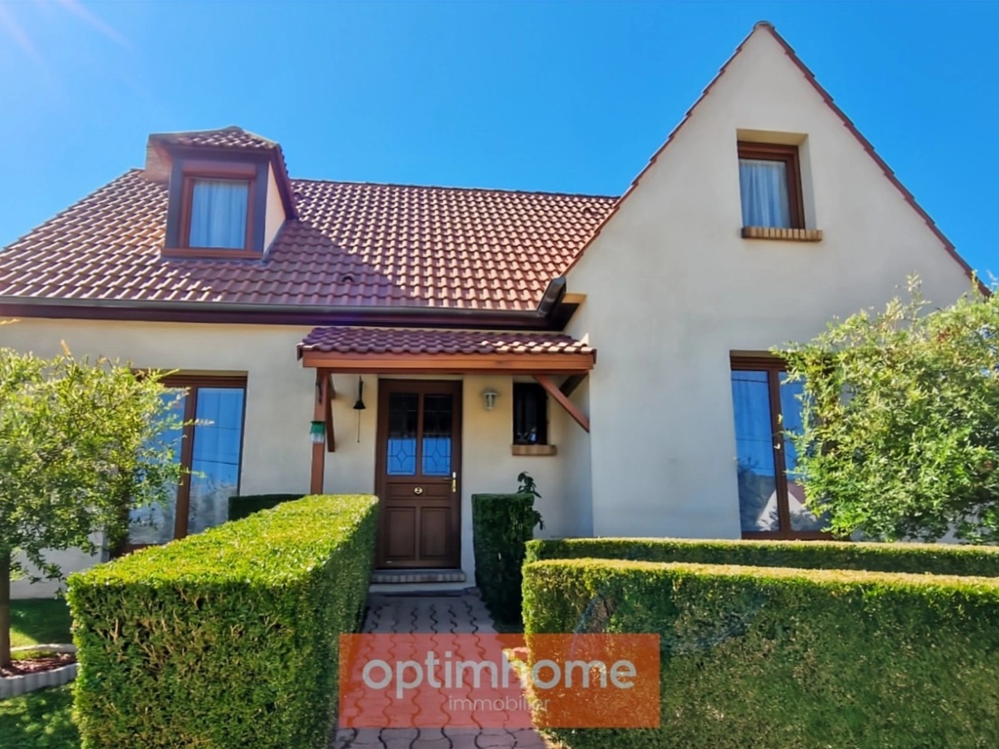 Maison à vendre - 6 pièces - 139m2 - Monchy-Saint-Éloi (60290)