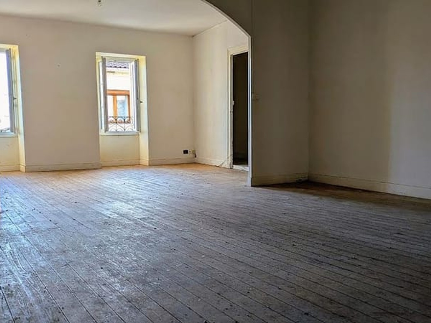 Maison à vendre - 4 pièces - 144m2 - Bayon-Sur-Gironde (33710)