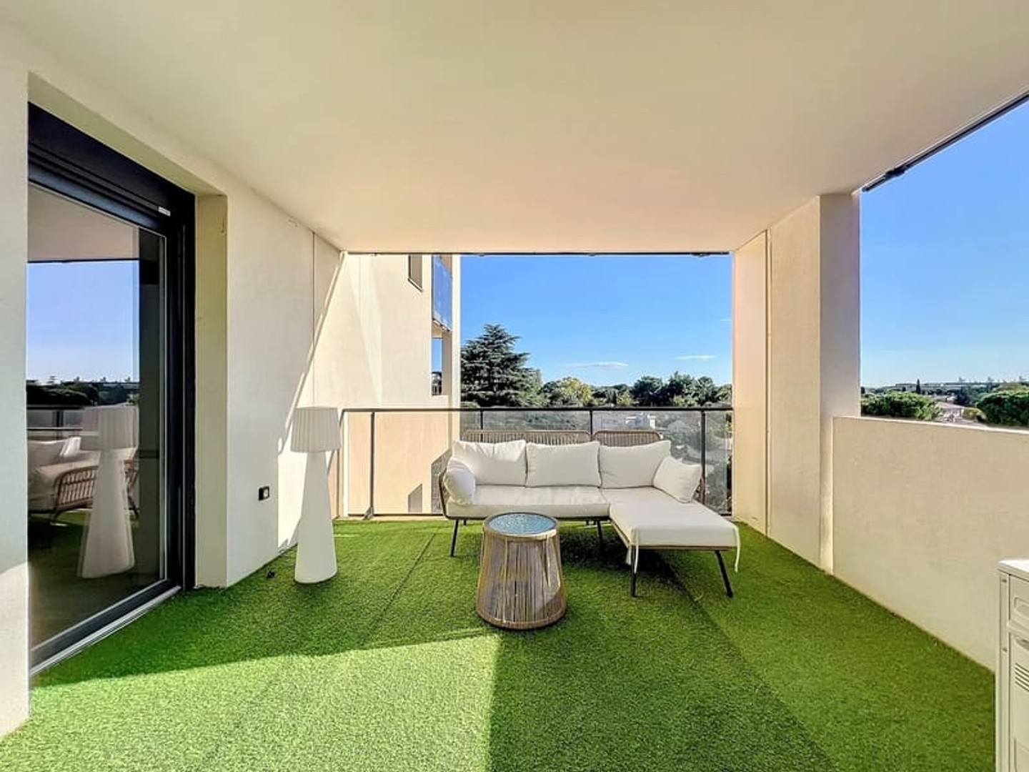 EXCLUSIVITE - P. MARIANNE / NOUVELLE MAIRIE - MAGNIFIQUE T4 90M2 NEUF, HAUT STANDING, TERRASSE ET GARAGE