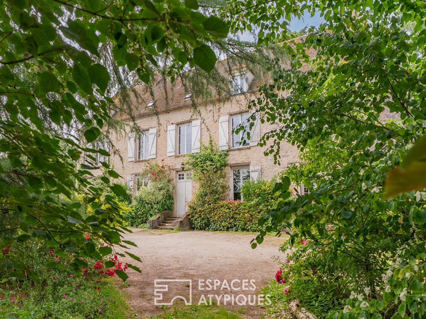 Maison à vendre - 22 pièces - 430m2 - Richarville (91410)