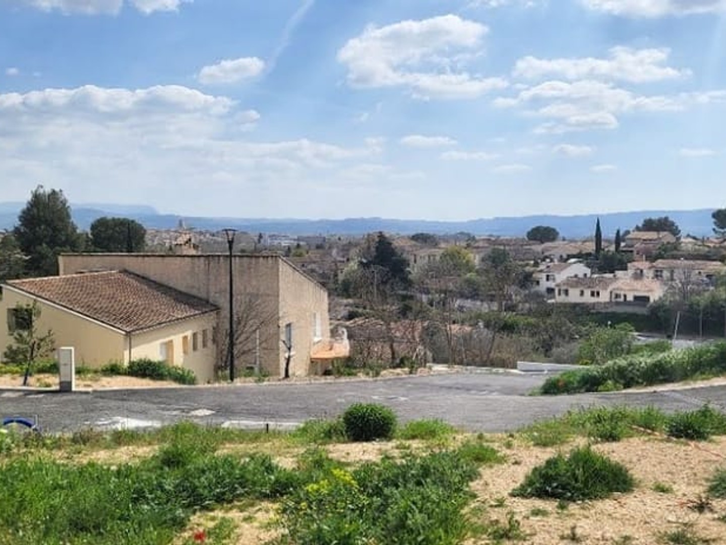 Maison à vendre - 5 pièces - 76m2 - Pertuis (84120)