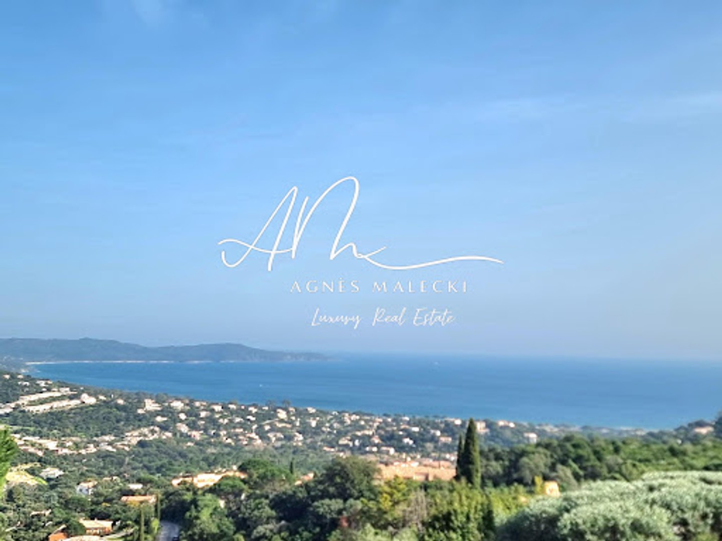 Maison à vendre - 8 pièces - 232m2 - Cavalaire-Sur-Mer (83240)